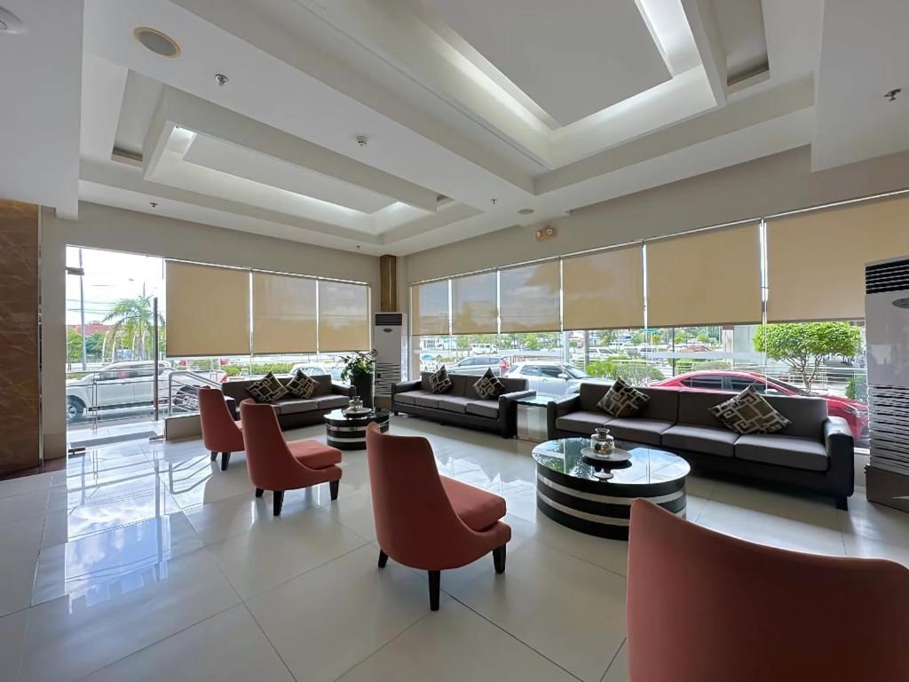 אילוילו Diversion 21 Hotel מראה חיצוני תמונה