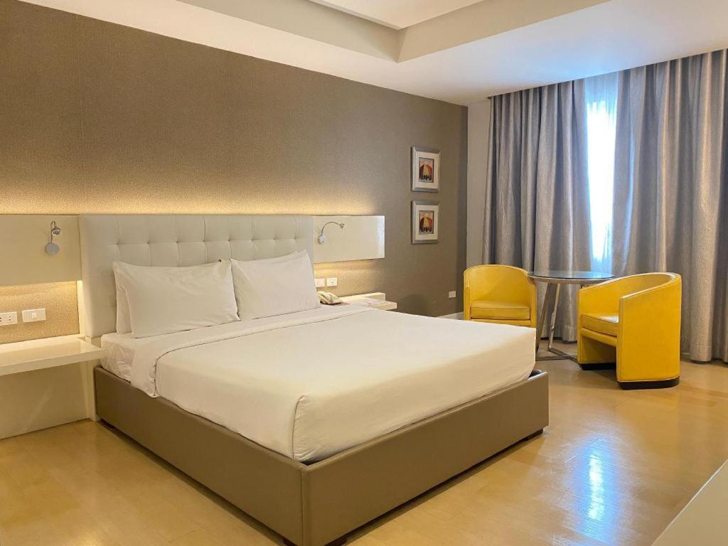 אילוילו Diversion 21 Hotel מראה חיצוני תמונה